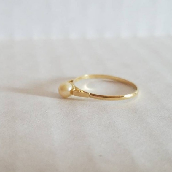 Vintage 18K Pearl Ring - Picture 7 of 10